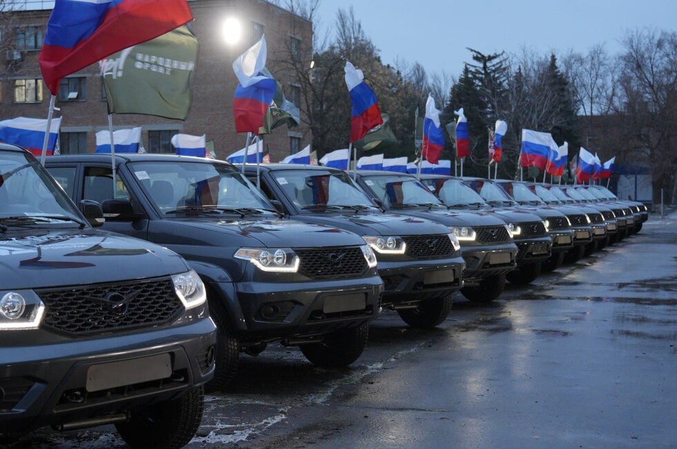 Минпромторг РФ поставит более 1500 автомобилей «УАЗ Патриот» в новые регионы