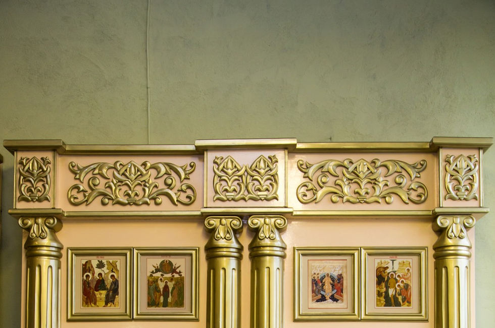 Вид иконостаса до установки