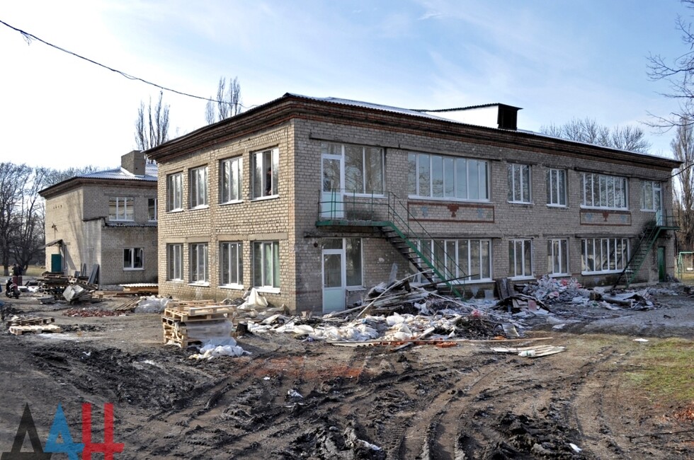 Фото: восстановление Дебальцево, архив