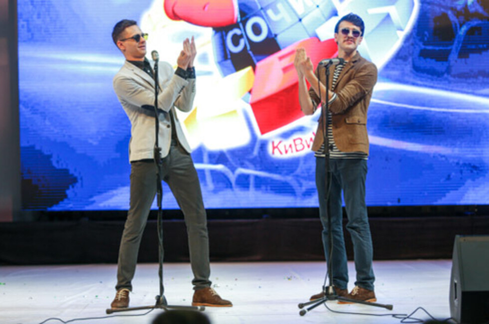 Выступление команды "Хапланов". Фото: kvn.ru