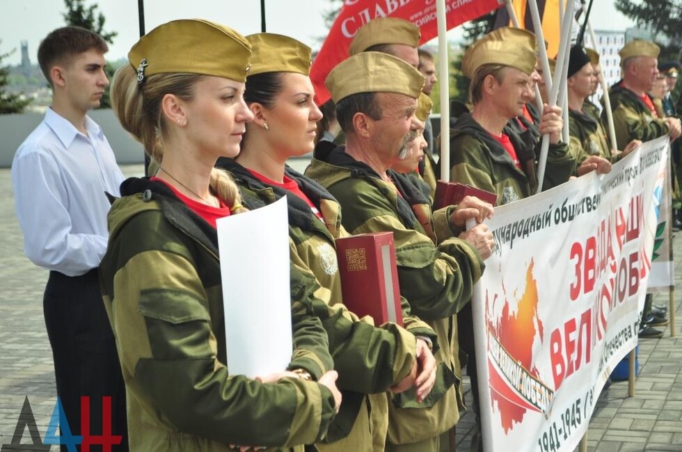 Приведи пример патриотического поступка. Студенческие отряды Алтайского края. Студенчские отряды Алтай. Краевой студенческий отряд Алтай. Барнаул студенческие отряд Алтай.