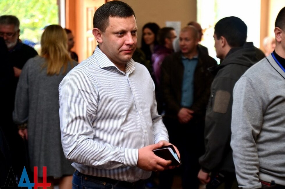 DPR Head Alexander Zakharchenko at a Voroshilovskiy district polling station, Donetsk, Oct. 2, 2016