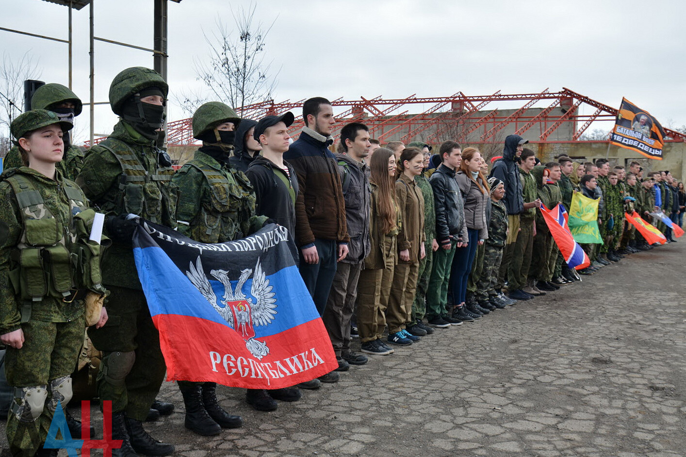 Моспино днр. Витязь ДНР. Спецназ ДНР Витязь. Донецк молодежь. ВПСК "Витязь" Донецк.