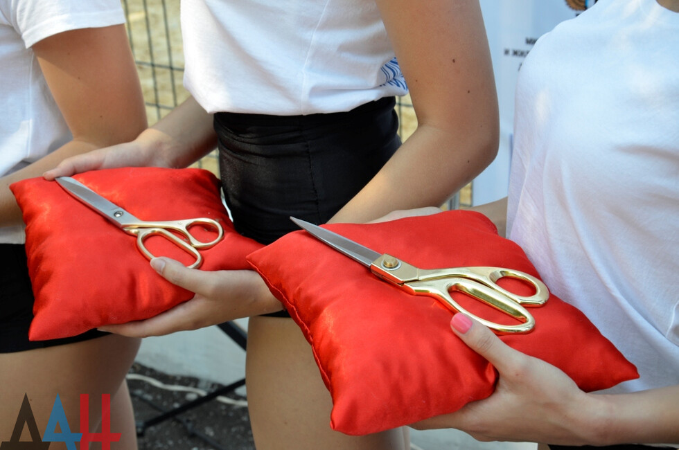 Открытие спортивной площадки для пляжных видов спорта в Макеевке