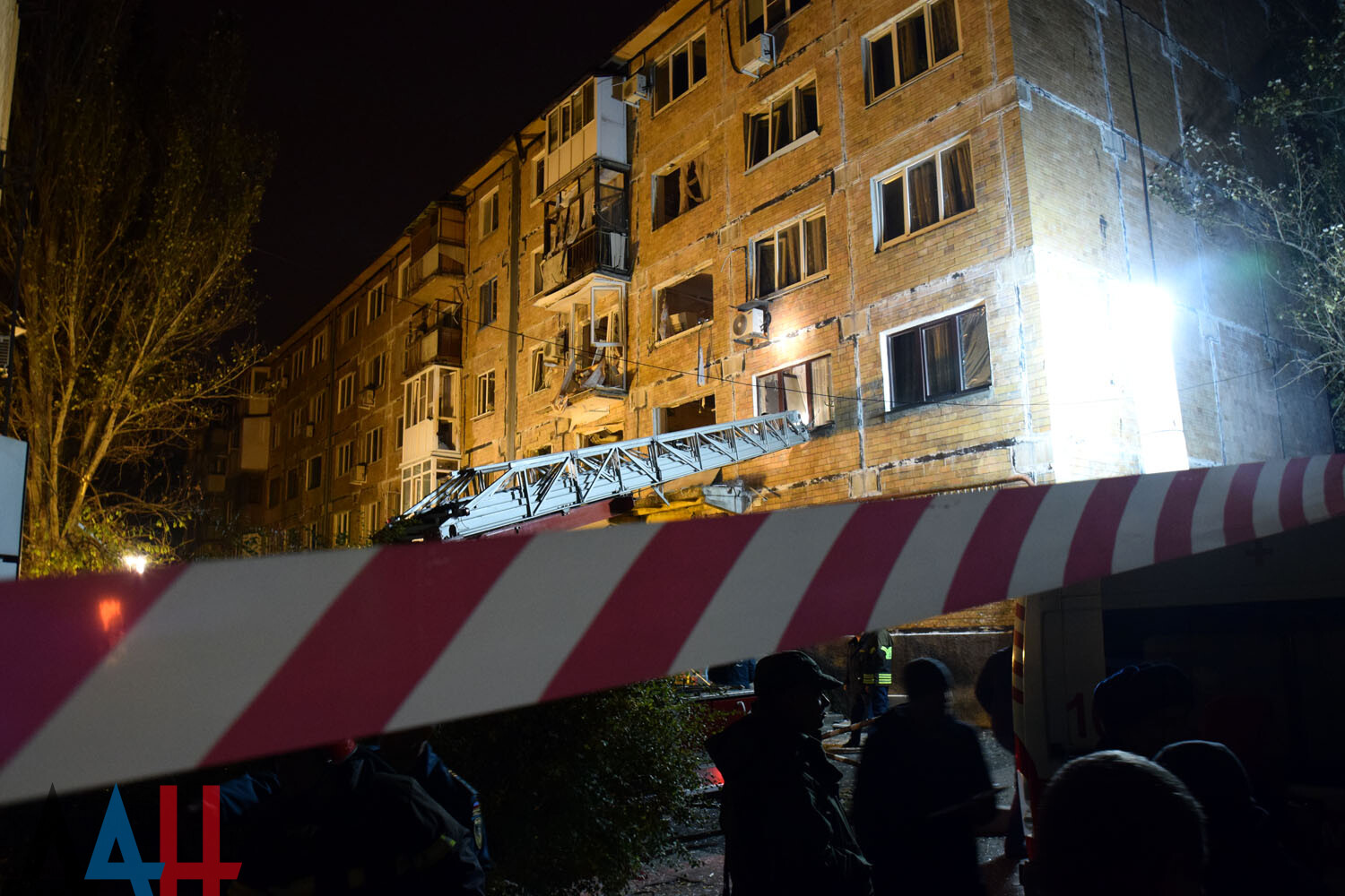 Фоторепортаж: Взрыв в жилом доме в центре Донецка - Общество - ДАН