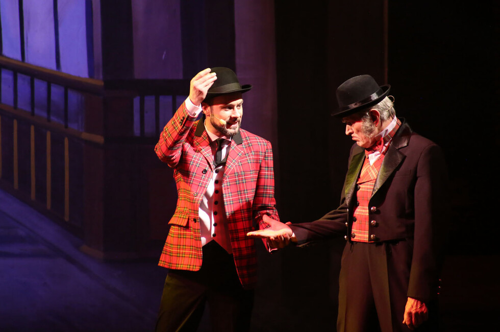 Фото: Донецкая муздрама