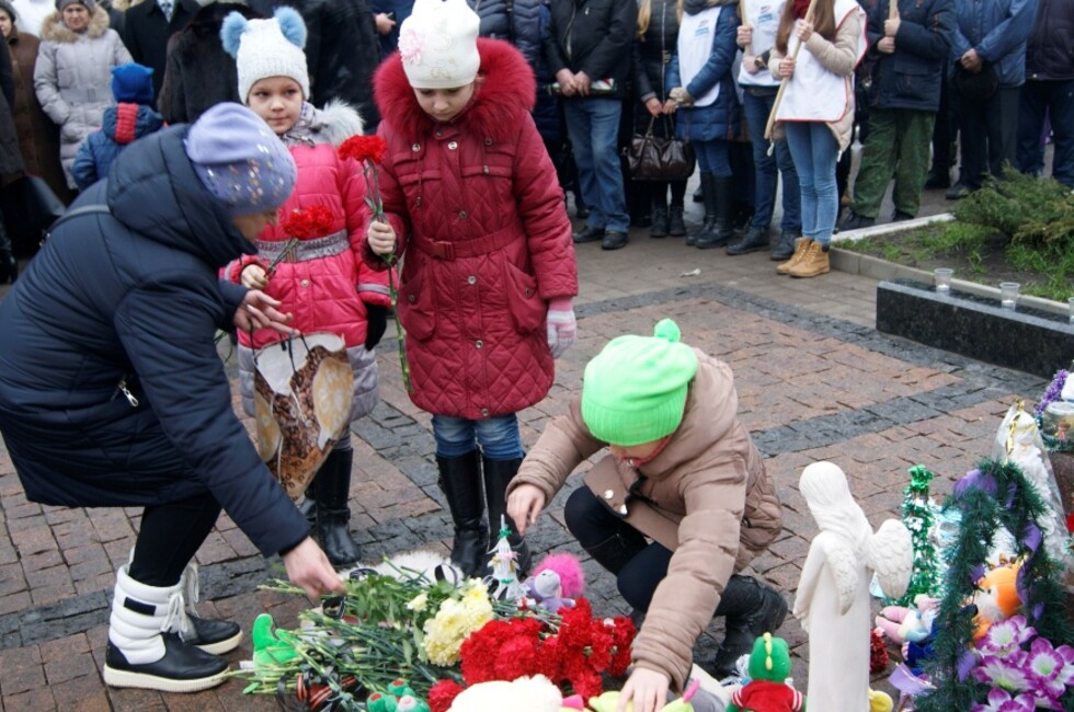 Убивают детей донбасса. Донбас память жертв детей.