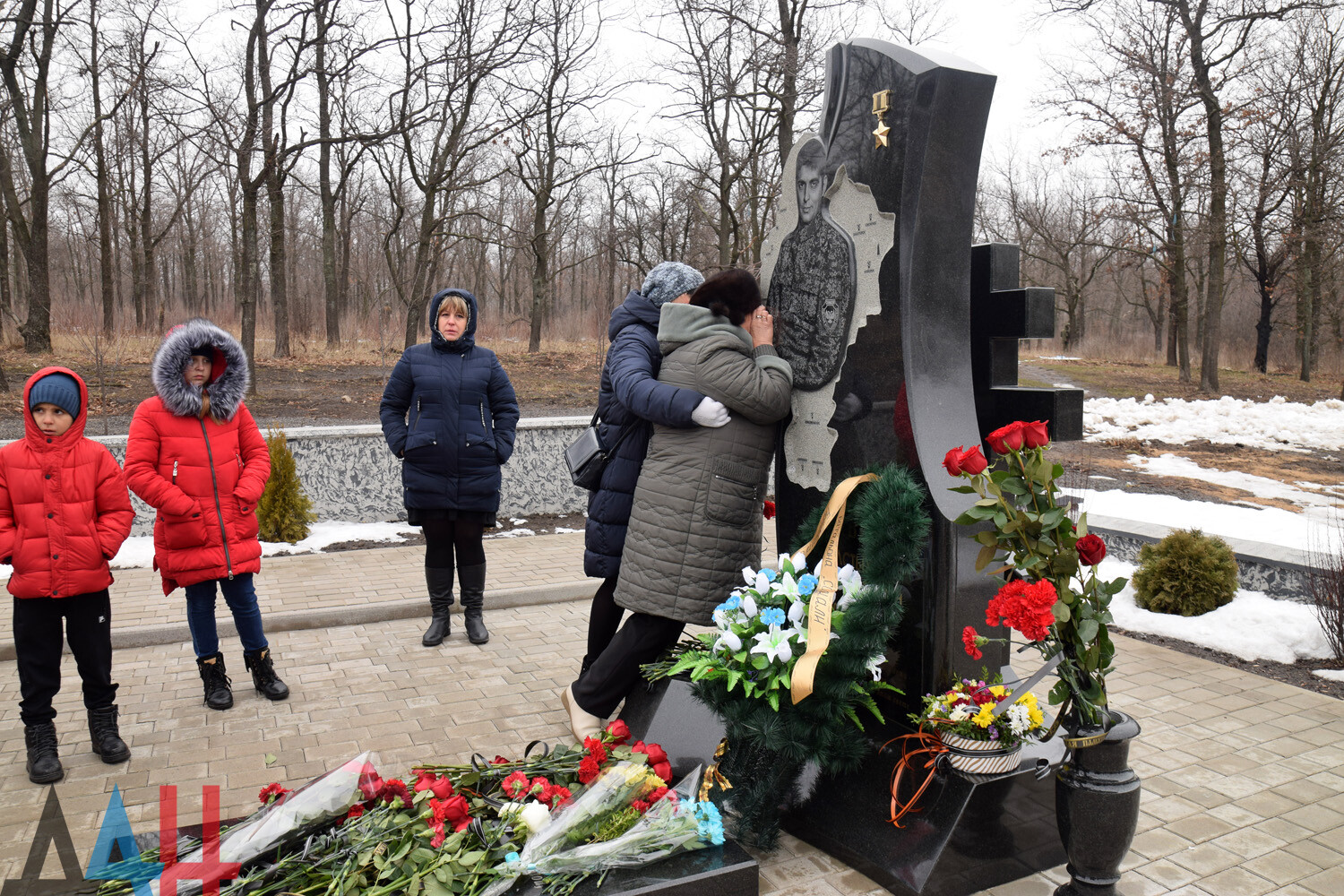 Могила гиви в донецке фото