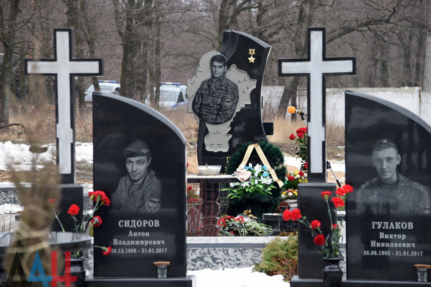 Фоторепортаж: Памятное мероприятие в Донецке в честь погибшего год назад  Героя ДНР Михаила Толстых - Оборона - ДАН