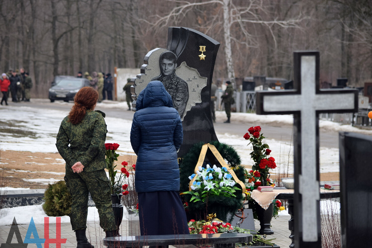 Фоторепортаж: Памятное мероприятие в Донецке в честь погибшего год назад  Героя ДНР Михаила Толстых - Оборона - ДАН