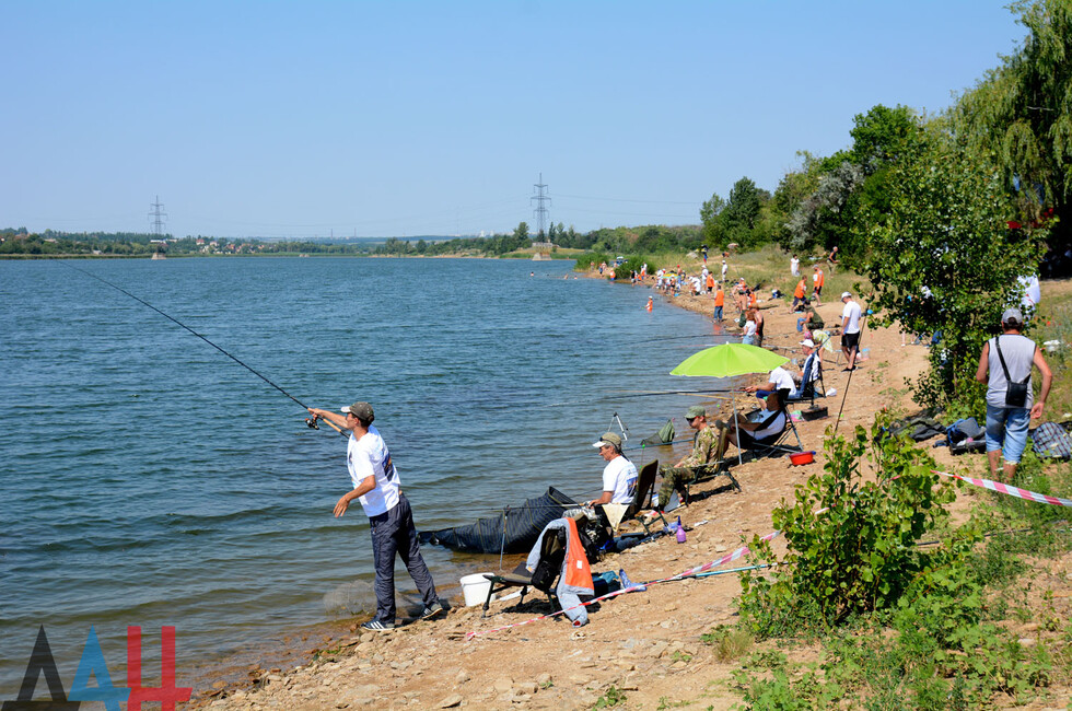 Донецкое море (водохранилище). Донецкое море пляж. Пляж на донецком море. Донецкое море (водохранилище). Донецкое водохранилище.