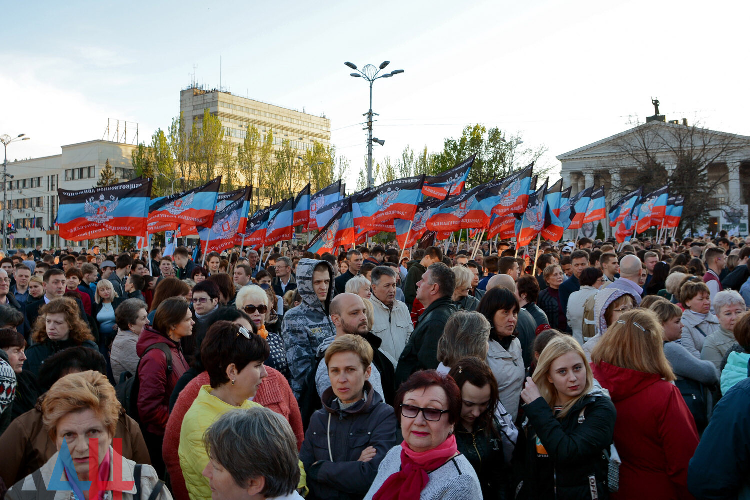 Жители ДНР почтили память погибших в одесском Доме профсоюзов в пятую  годовщину трагедии (ФОТО) - Общество - ДАН