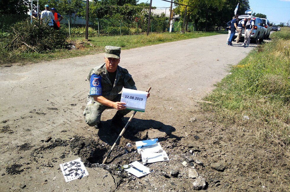 Фото: Представительство ДНР в Совместном центре по контролю и координации режима прекращения огня, село Октябрь, 12 августа