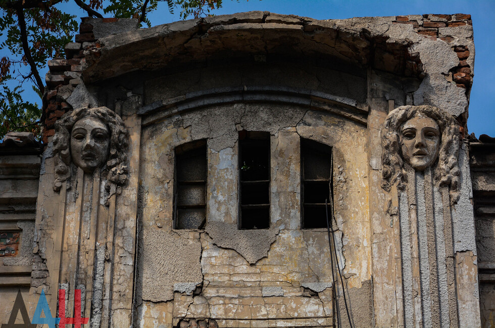 Купеческий дом с маскаронами