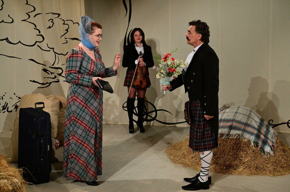 Фрагмент из постановки "Барышня-крестьянка"