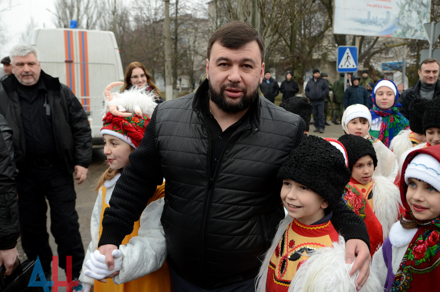 Денис пушилин с женой фото