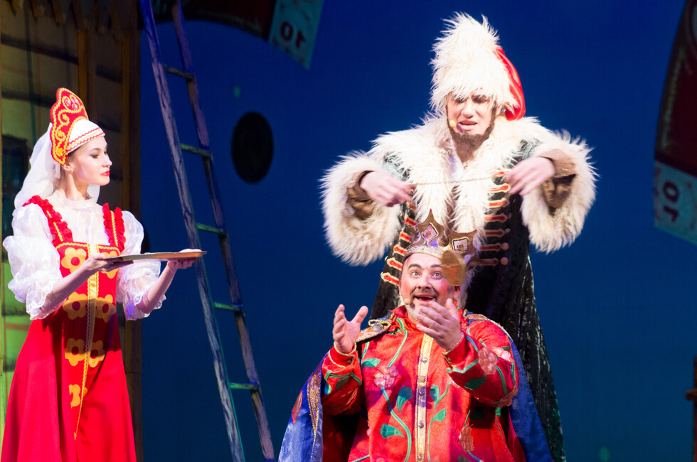 Фото: Донецкая муздрама