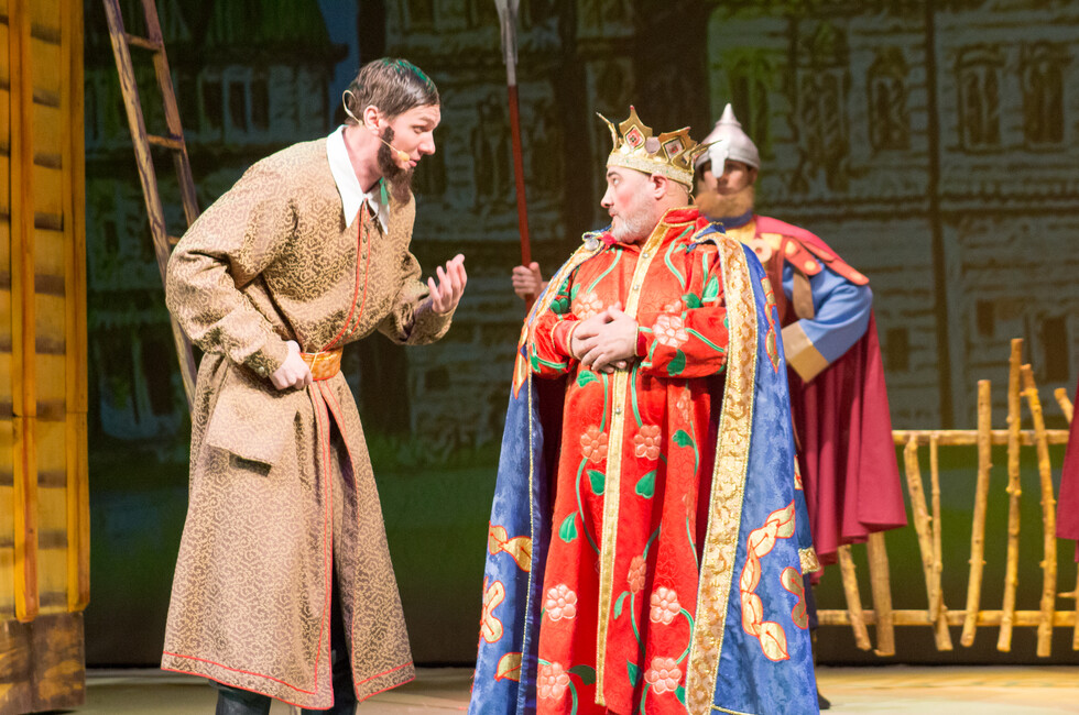 Фото: Донецкая муздрама