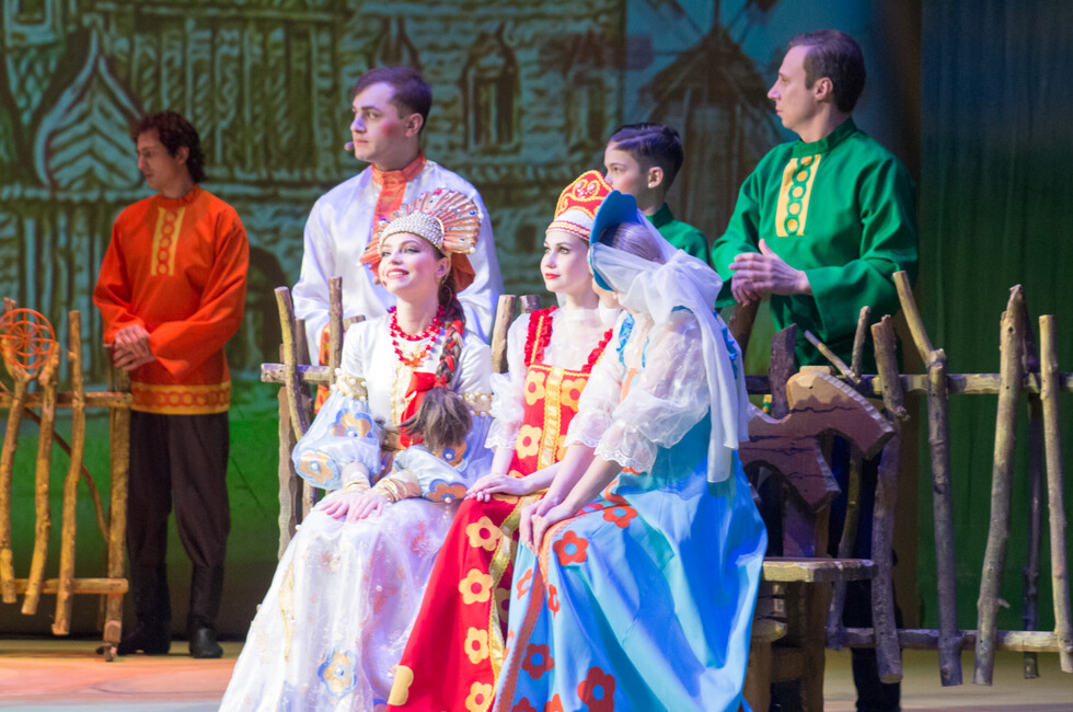 Фото: Донецкая муздрама