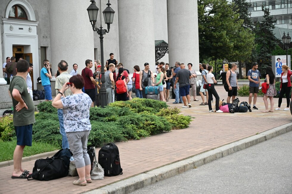 Фото: Донецкая муздрама