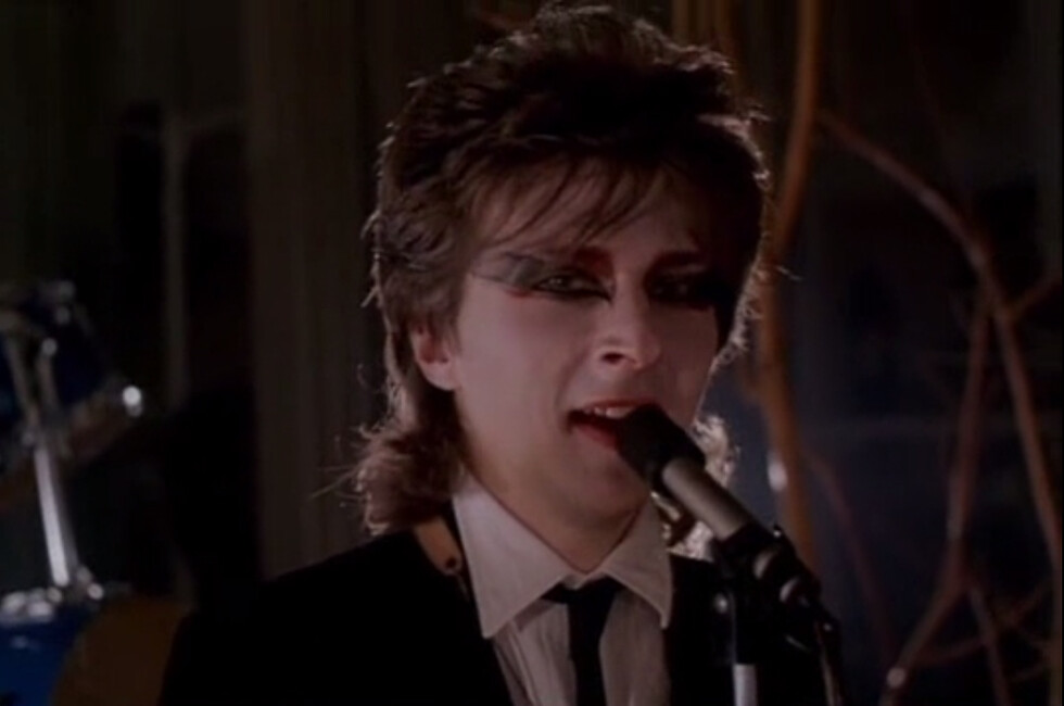 Кадр из фильма "Зеркало для героя"