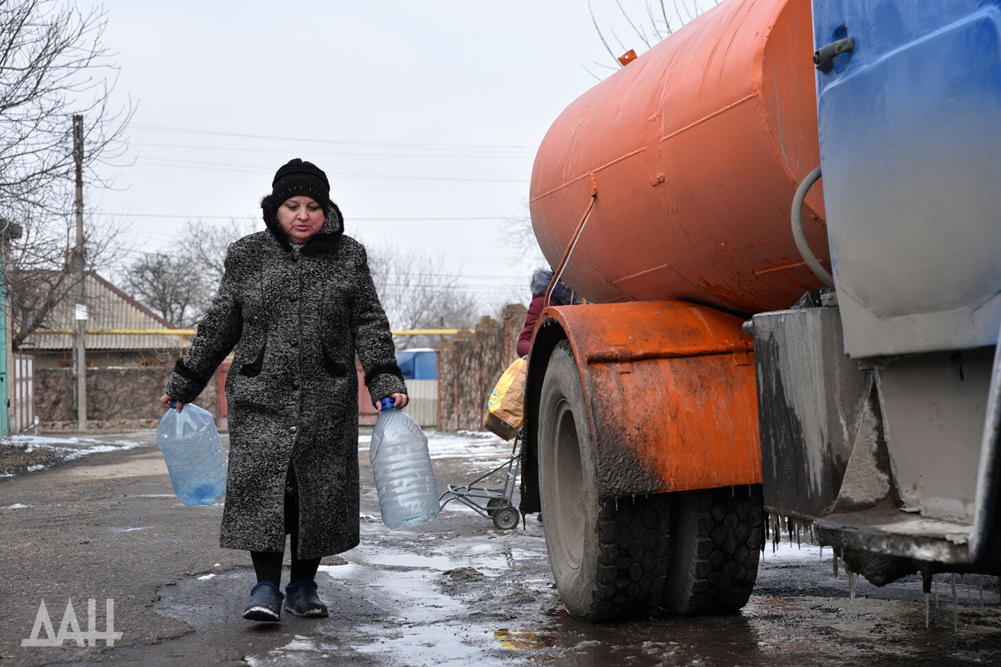 Вода в донецке сегодня. Подвоз воды Донецк. Подвоз технической воды. Подвоз воды Макеевка. Подвоз технической воды Донецк.