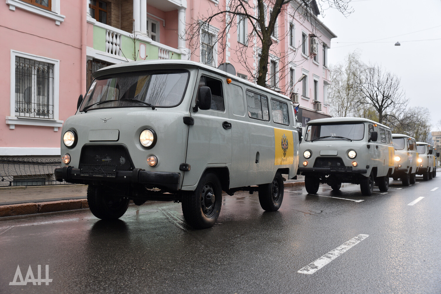 Авто днр. УАЗИК машина. На автомобиле из ДНР В России. Донецк машины. Автомобили город ДНР фото.