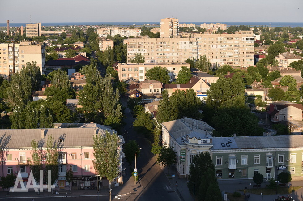 Бердянск днр. Город Бердянск. Бердянск вид с горы. Бердянск фото. Бердянск площадь.