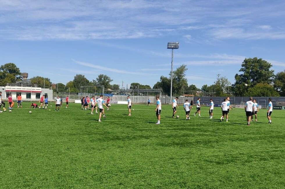 Совместная тренировка команд. Фото: Футбольный союз ДНР