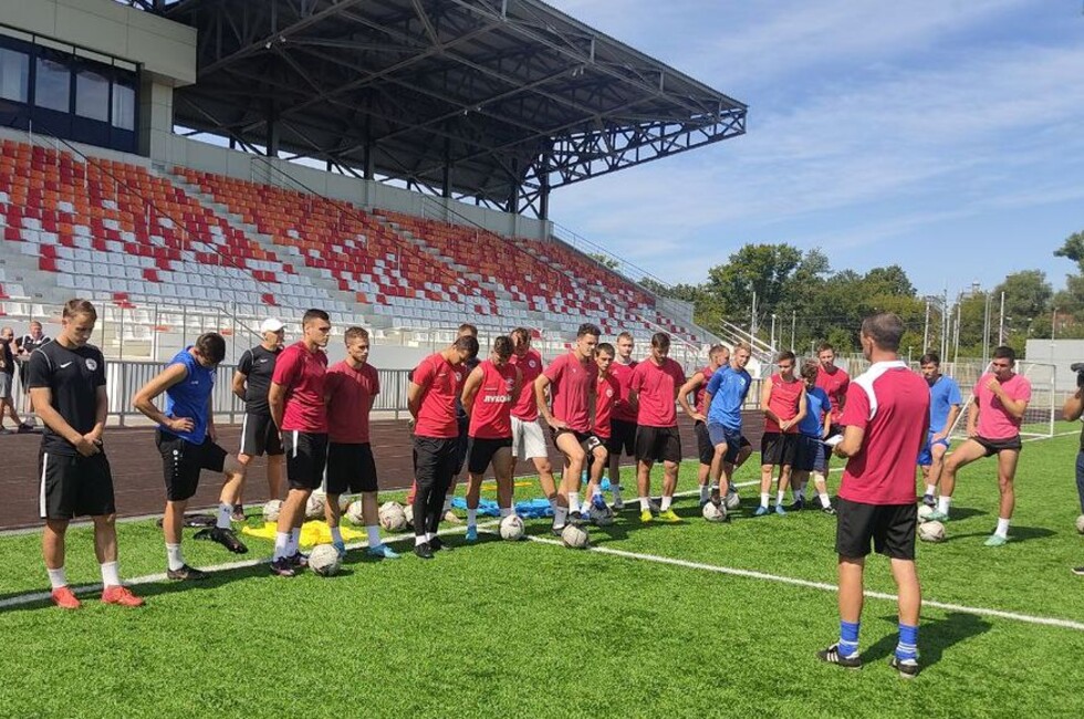 Совместная тренировка команд. Фото: Футбольный союз ДНР