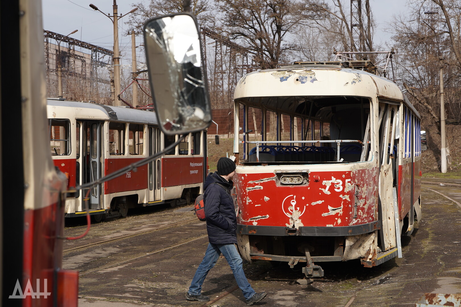 Впервые после освобождения Мариуполя в майские праздники на улицах появятся  трамваи - Фоторепортажи - ДАН