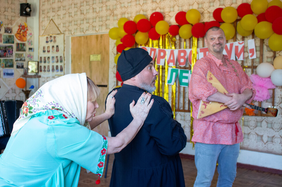 Фото: Донецкая муздрама