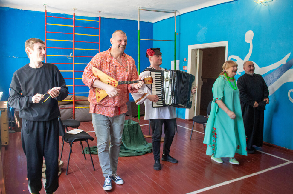 Фото: Донецкая муздрама