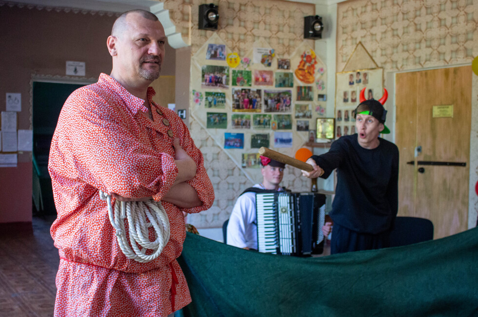 Фото: Донецкая муздрама