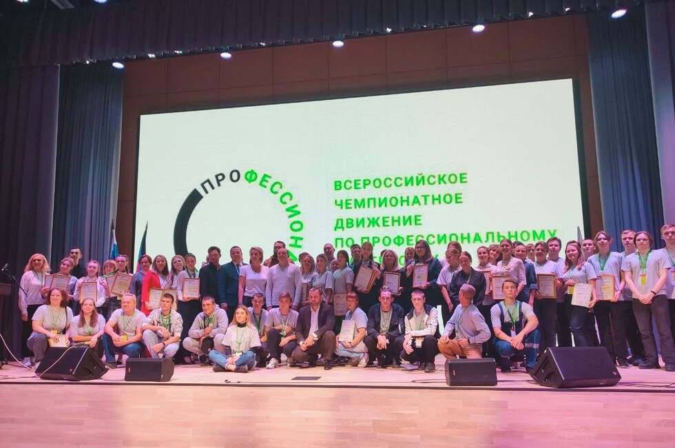 Фото: Официальный ТГ-канал Министра образования и науки ДНР Ольги Колударовой