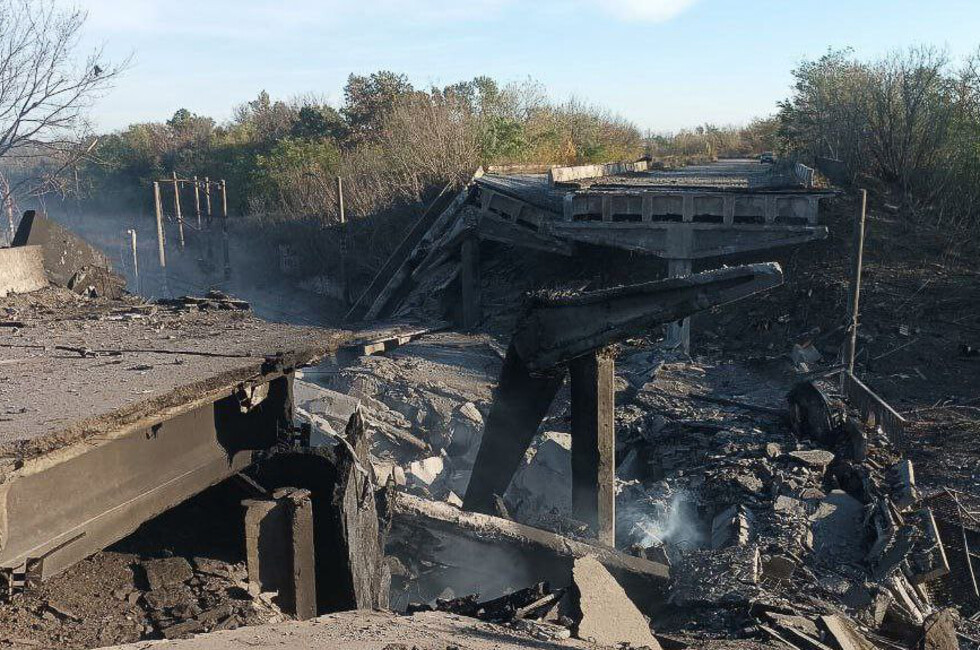 Обрушение моста у Ясиноватой не повлияло на работу пассажирского транспорта