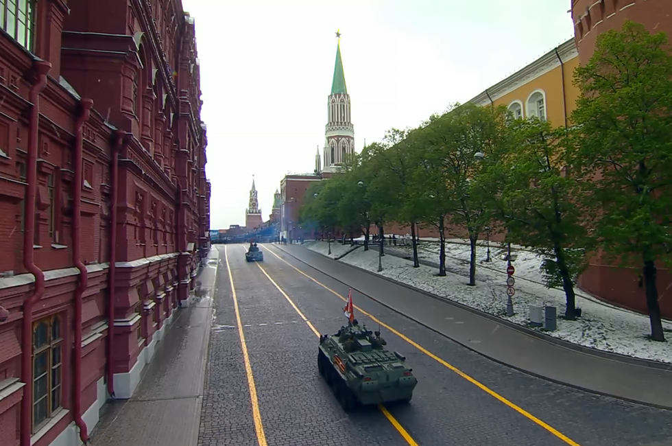 Скриншот трансляции Парада Победы