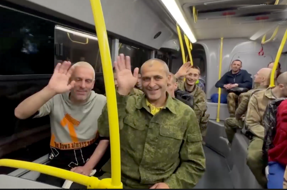 Скриншот видеосюжета Минобороны РФ