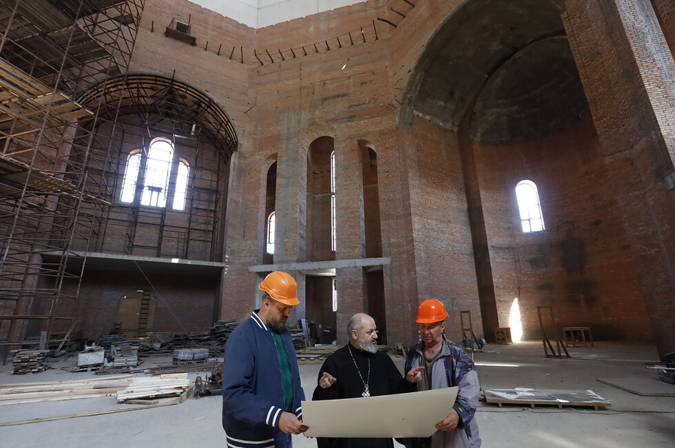 Мой добрый друг и духовный наставник протоиерей Гавриил, настоятель Покровского храма Мариуполя. Фото предоставлено Сергеем Венявским
