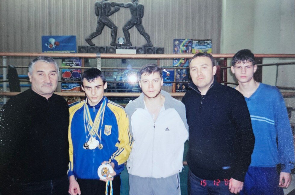 С воспитанниками и руководителями спортшкол по боксу, 2005. Фото из личного архива Павла Найденова