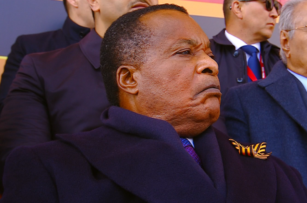 Скриншот трансляции Парада Победы 9 мая 2025