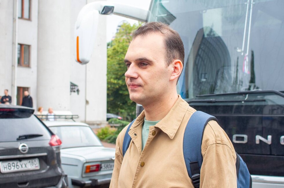 Фото: Донецкий государственный академический музыкально-драматический театр имени М.М. Бровуна