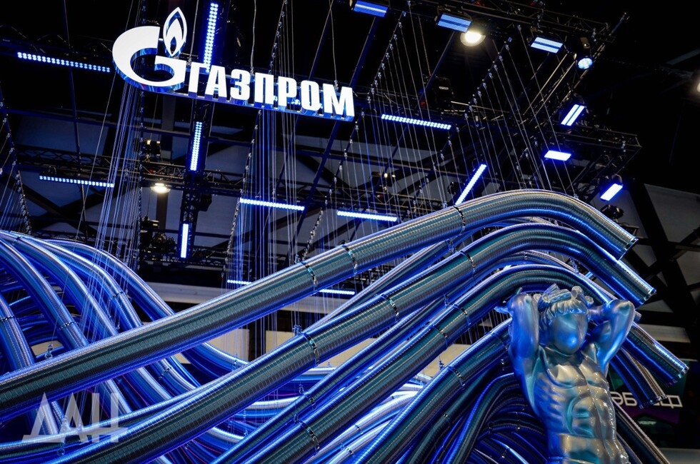 Орден «Победа» из живых цветов и атланты: Второй день ПМЭФ-2025 ...
