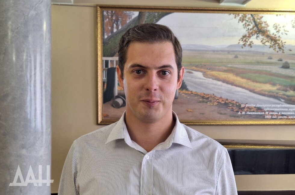 Дирижер Камерного музыкального театра «Санктъ-Петербургъ Опера». Фото: Донецкое агентство новостей