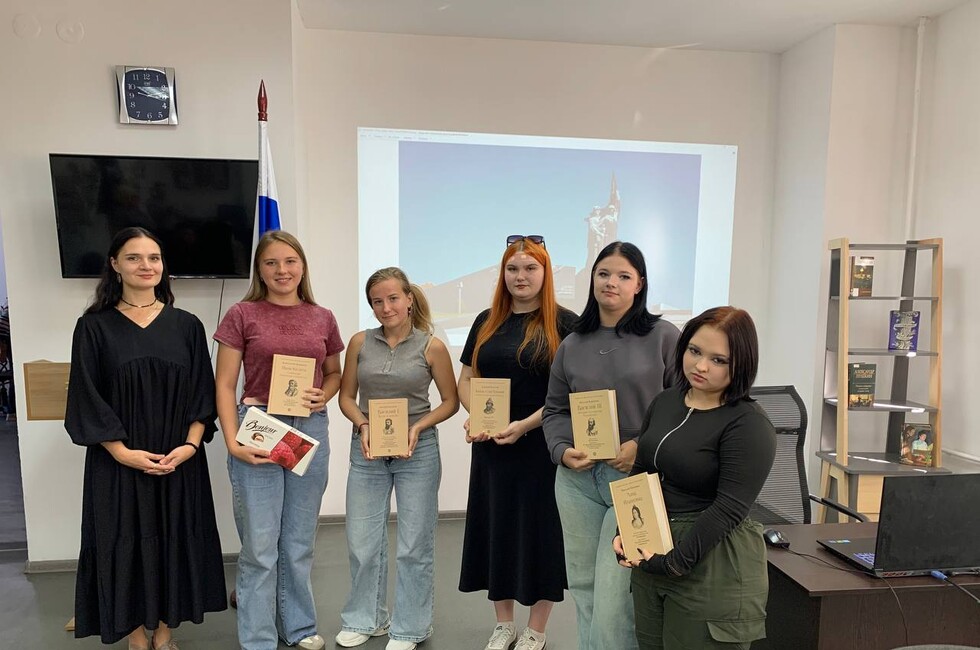 Фото предоставлено главным библиотекарем "Донецкой республиканской библиотеки для молодежи" Алиной Евдокимовой