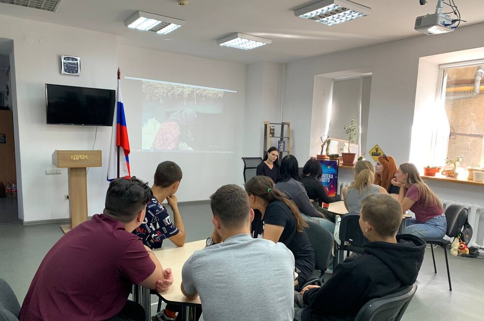 Фото предоставлено главным библиотекарем "Донецкой республиканской библиотеки для молодежи" Алиной Евдокимовой