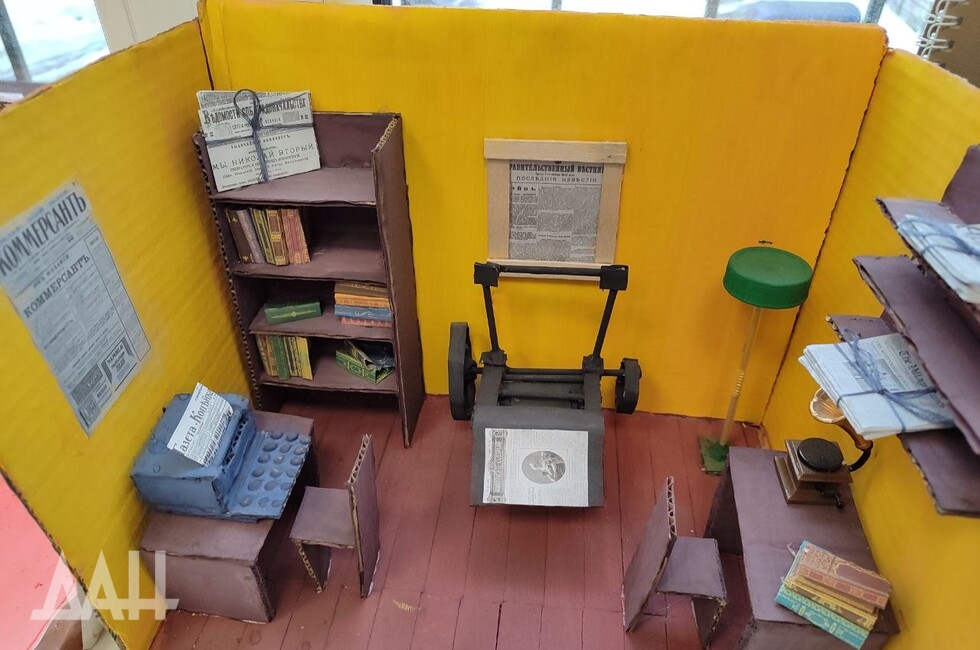 Работы студентов Григория Владимировича. Фото: Донецкое агентство новостей