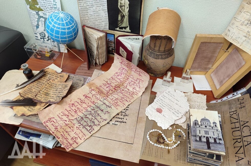 Работы студентов Григория Владимировича. Фото: Донецкое агентство новостей